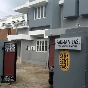  Guest house Bed And Bath For 1-8 People India