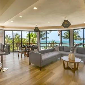 Hotel Beachfront La Palapa - Adults Only ***