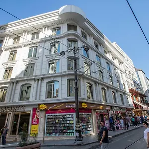 Palde & Szálloda